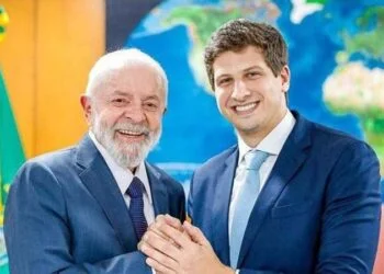 Lula ressalta importância de aliança com o PSB e anda coligado em todos os estados, diz João Campos