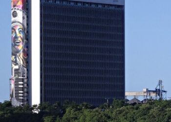 Prefeitura do Recife antecipa salários de junho para mais de 45 mil servidores