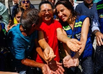 Em Bezerros, Raquel Lyra entrega obra que garante água tratada para 5,3 mil pessoas
