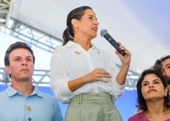 Raquel Lyra entrega 185 veículos para reforçar assistência social em Pernambuco