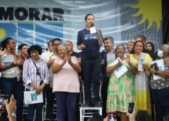 Raquel Lyra entrega 378 casas reformadas, 141 títulos de propriedade e anuncia pacote de obras para a Região Metropolitana