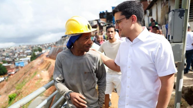 Victor Marques vistoria contenção de encosta em Água Fria com previsão de entrega ainda em 2026