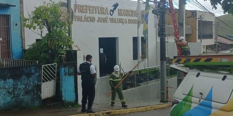 Prefeitura de Cortês tem fornecimento de energia suspenso por inadimplência
