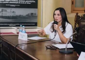 Deputada federal Maria Arraes anuncia troca e disputará Alepe na eleição de 2026
