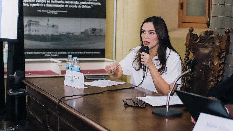 Deputada federal Maria Arraes anuncia troca e disputará Alepe na eleição de 2026
