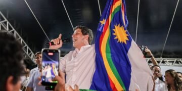 João Campos reforça parceria com Lula e relaciona Raquel à direita em agendas de último dia para participar de inaugurações
