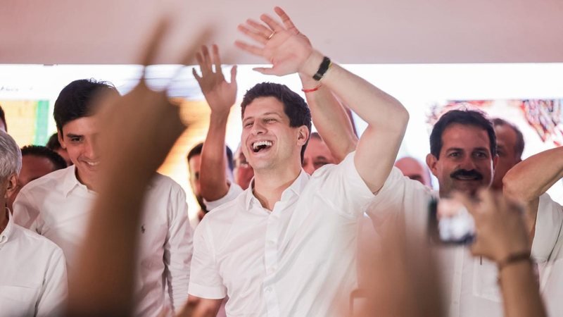 João Campos defende centro de gestão metropolitana e prioriza obras estruturantes para Pernambuco
