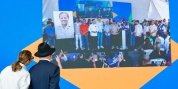 De Brasília, Lula participa da entrega do Hospital do Amor em Garanhuns