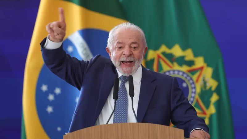 Lula faz mudanças no Planalto e desloca auxiliares para reforçar equipe de campanha