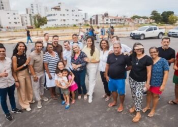 Raquel Lyra e Mirella acompanham avanço das obras do Canal do Fragoso em Olinda