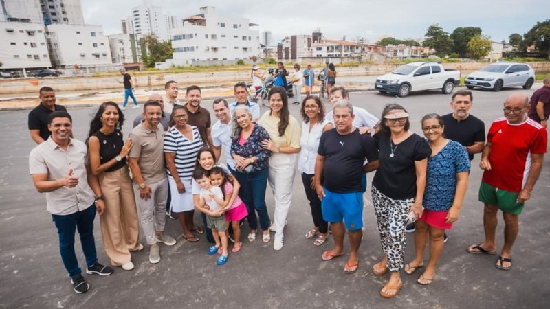 Raquel Lyra e Mirella acompanham avanço das obras do Canal do Fragoso em Olinda