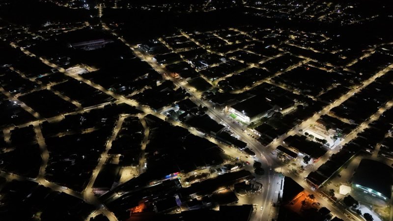 Seis municípios de Pernambuco iniciam troca da iluminação pública por LED
