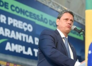 Tarcísio lidera corrida ao Governo de SP com 41%; Haddad tem 26%