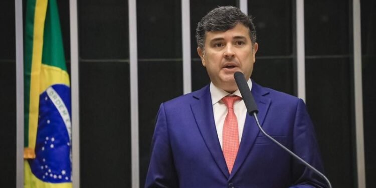 Eduardo da Fonte recebe apoio de mais três prefeitos para candidatura ao Senado