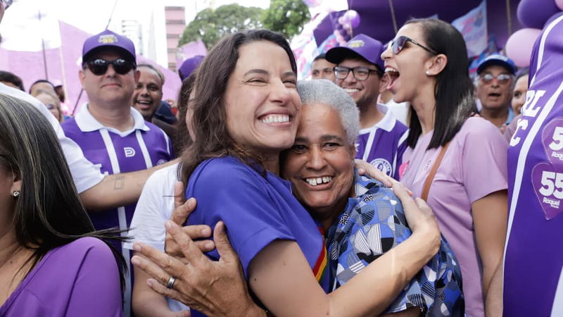 TRE manda campanha de Raquel Lyra retirar bandeiras no Cais José Estelita