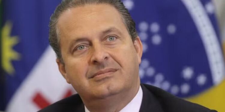 Falecimento de Eduardo Campos faz 12 anos nesta quinta-feira (13); João Campos fala do pai