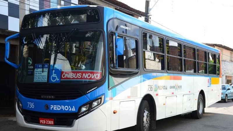Frente de Luta pede que Raquel Lyra proíba publicidade de apostas no nos ônibus do Grande Recife