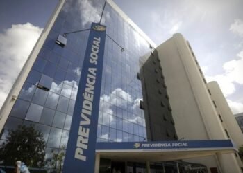 Fila do INSS cai 55% em PE e tempo de espera por perícia chega a 26 dias