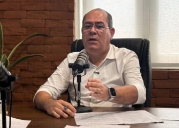 Mano Medeiros afirma que ataques pessoais aumentaram após reeleição: “ganhei destaque político”