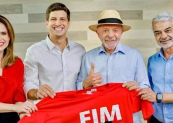 Frente Popular grava conteúdos de campanha com Lula; João Campos fala sobre vinda do petista a PE