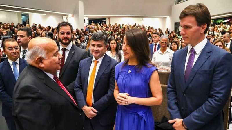 Com ausência de Miguel Coelho, Raquel Lyra e Eduardo da Fonte elogiam político que desistiu do Senado