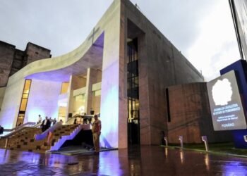 Comissão de Finanças da Alepe aprova LDO de 2027 com previsão de R$ 57,4 bilhões