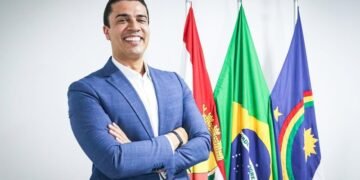 Rodrigo Pinheiro anuncia gratuidade de ônibus aos domingos em Caruaru