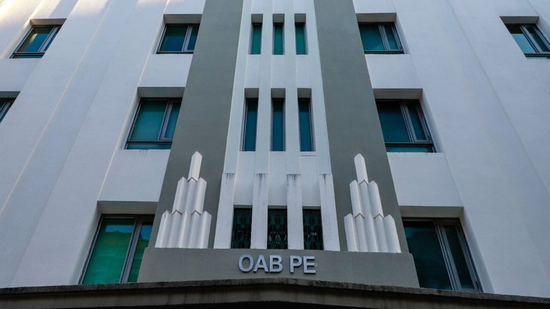 OAB-PE lança cartilha sobre o ciclo da violência contra a mulher com dados e recortes de inclusão