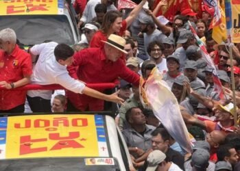 Lula diz que Mendonça Filho ‘não era do bem’ durante ato no Recife