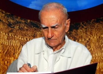 Câmara do Recife aprova projeto que declara Ariano Suassuna patrono da cultura municipal