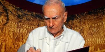 Câmara do Recife aprova projeto que declara Ariano Suassuna patrono da cultura municipal