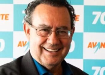 Augusto Cury apresenta propostas no Recife e diz que não apoiará Lula ou Flávio Bolsonaro