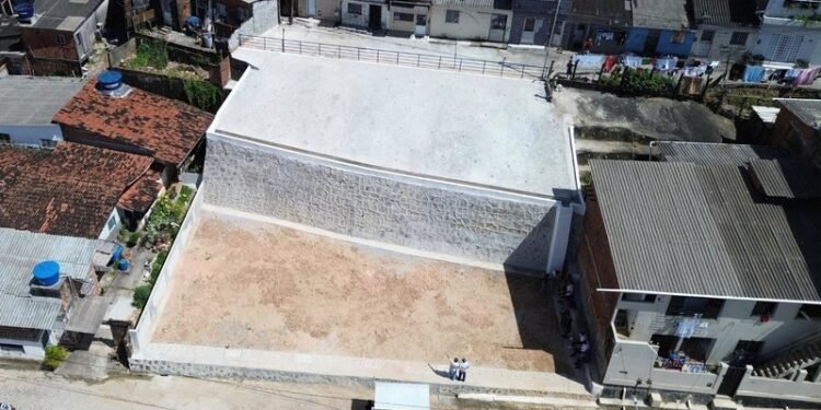 Victor Marques entrega obra de contenção de encosta em Água Fria; 2º entregue em setembro