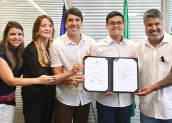 Ariano Suassuna é reconhecido Patrono da Cultura do Recife