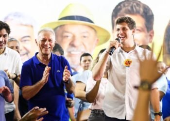 João Campos promete ampliar rede hospitalar e fortalecer Hospital João Murilo em Vitória de Santo Antão