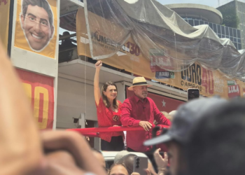 Lula pede fim das bets em ato com João Campos no Recife e entra no centro de disputa entre candidatos