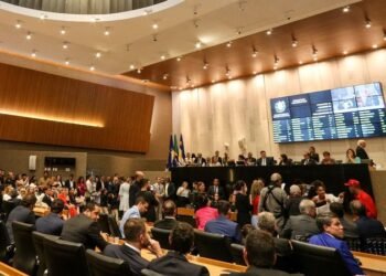 Alepe aprova LDO de 2027 com previsão de R$ 57,4 bilhões em receita