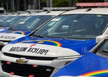 Governo de Pernambuco entrega 149 veículos para polícias Militar e Civil