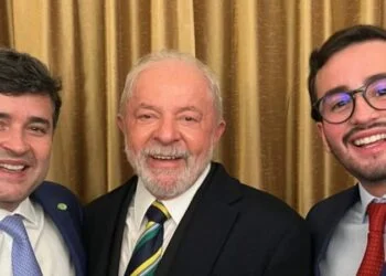 Lula da Fonte assina emenda que põe fim à escala 6×1; veja o que muda