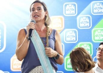 De saída da política, Isabella de Roldão é homenageada pela Prefeitura do Recife