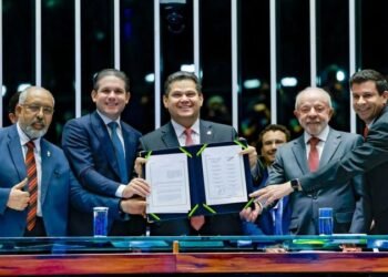 Lula participa da promulgação do fim da escala 6×1 e busca reforçar paternidade da proposta