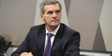 Ministro do TSE dá 24 horas para a Meta comprovar isonomia no segundo turno presidencial