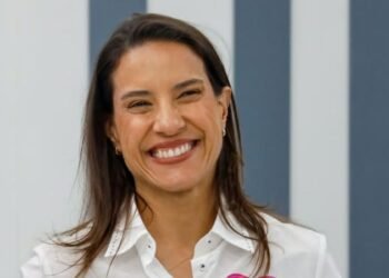 Após período eleitoral, Raquel Lyra retorna aliados a secretarias do Estado