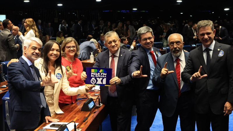 Às vésperas do segundo turno presidencial, Senado Federal aprova fim da escala 6×1
