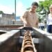 Victor Marques vistoria obra no Canal da Mauricéia, que promete reduzir alagamentos no Ipsep