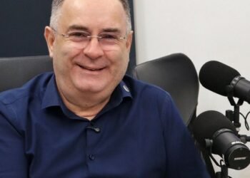 Em Pernambuco, prefeito de legenda aliada a Flávio Bolsonaro dá apoio a Lula